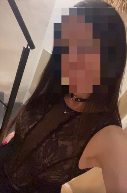 The night I dared to show almost everything in a swingers club — image 1